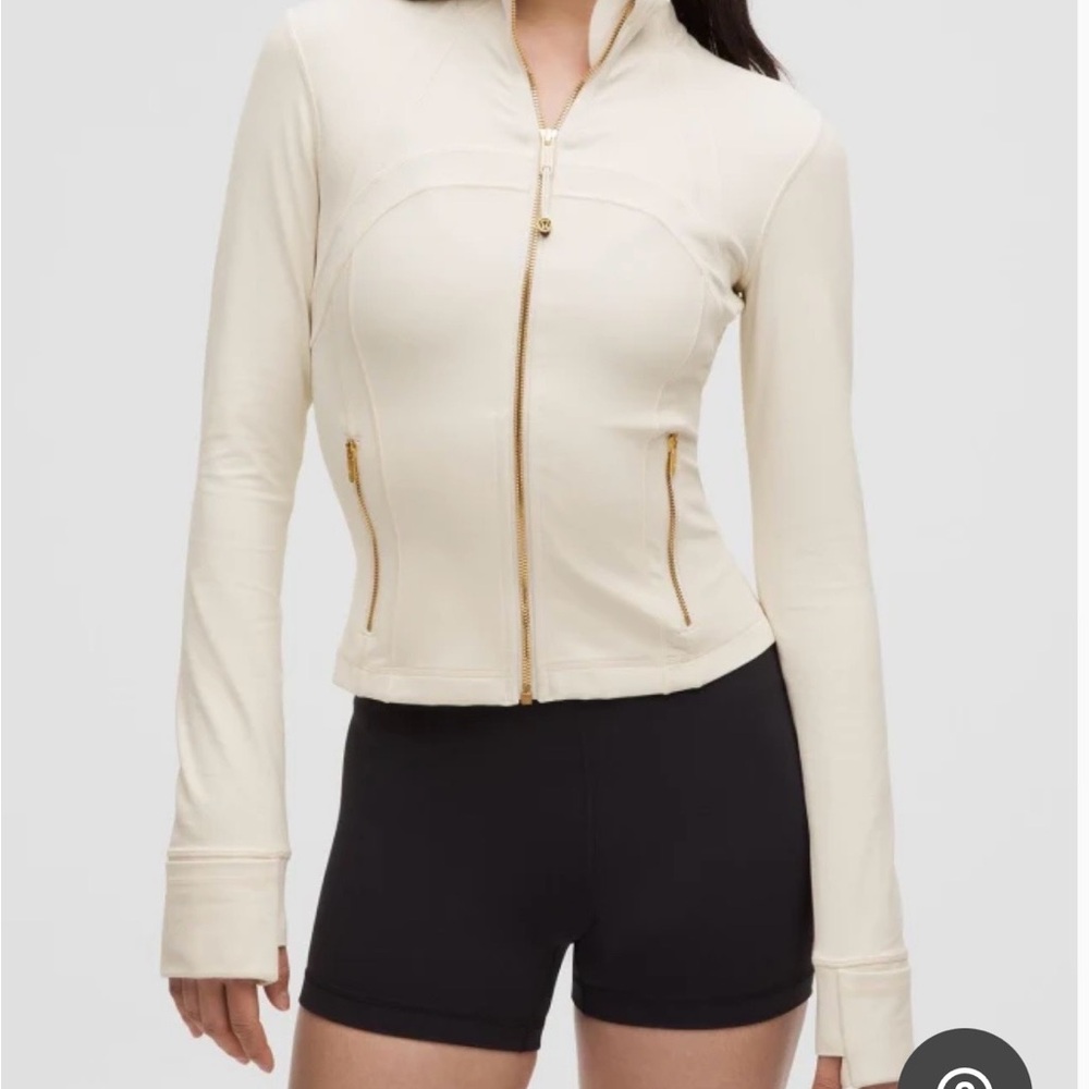 Lululemon Athletica Cream Jacket with Gold Zipper - Picture 5 of 5